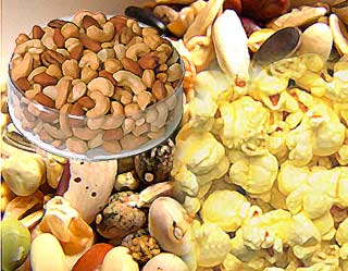 nuts,popcorn,seeds